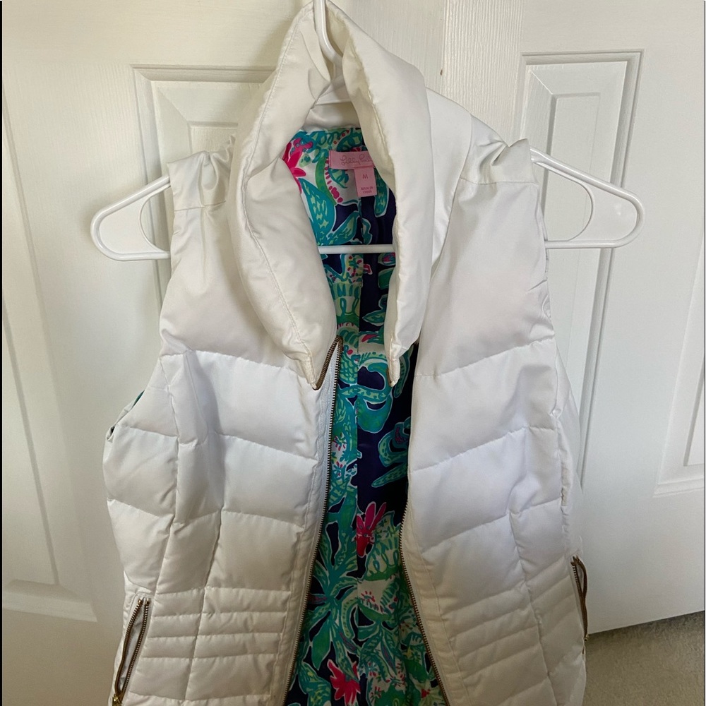 Lilly Pulitzer size M white vest